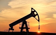 Ціна на нафту Brent опустилася нижче 80 доларів