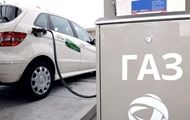 У мережах АЗС продовжують падати ціни на автогаз